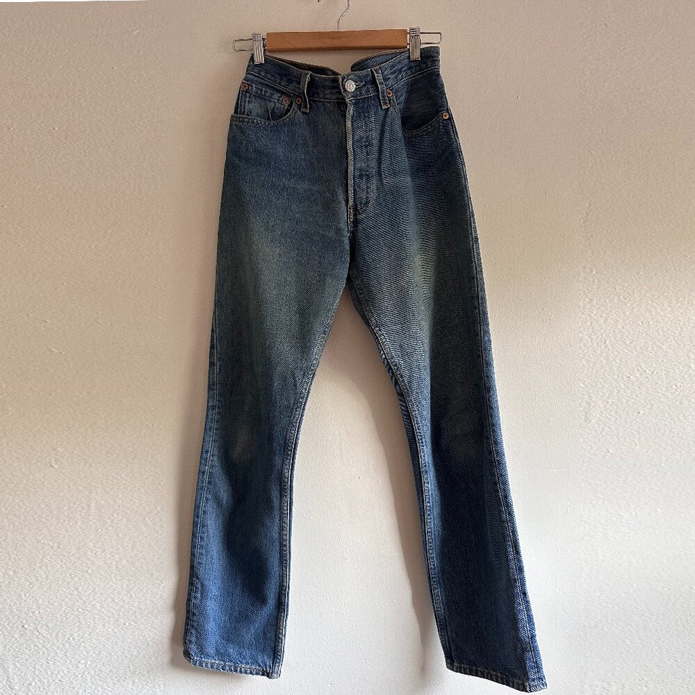 Vintage Levi's 501 Jeans 5-Button Medium Wash size 29